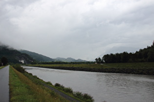 … und Blick flussabwärts