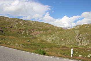 ein letzter Blick zur Passhöhe und zur Punta San Matteo