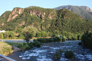 … und flussabwärts Richtung Mündung in die Eisack