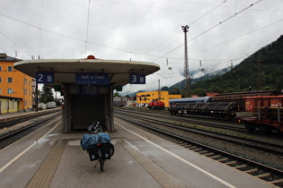 einen Tag zu früh an diesem Bahnsteig, Blick nach Osten …