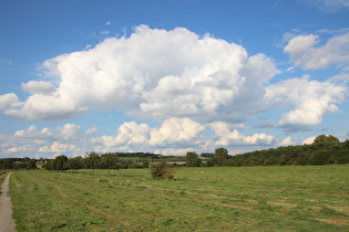 Blick über das Tal der Südaue nach Norden zum Stemmer Berg