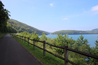 … Blick über die Gilberginsel nach Südwesten …