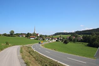 Blick über Mauerkirchen nach Osten