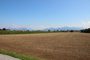 Blick über Rimsting auf die Chiemgauer Alpen