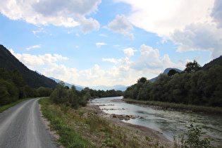 die Großache bei Erpfendorf, Blick flussaufwärts