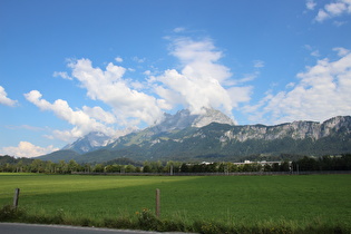 Südrand von St. Johann, Blick auf Wilden Kaiser und Niedererkaiser …