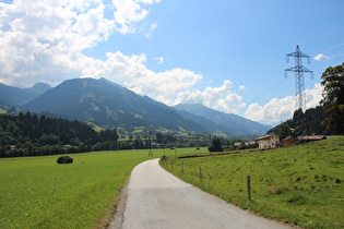 Blick über Jochberg zur Venedigergruppe am Horizont