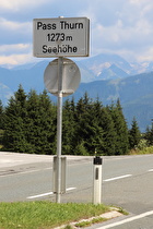 Schild auf der Passhöhe