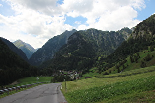 Blick auf Hinterbichl, Vorderen Finsterwitzkopf und Finsterwitzkopf, dahinter in Bildmitte der Mullwitzkogel