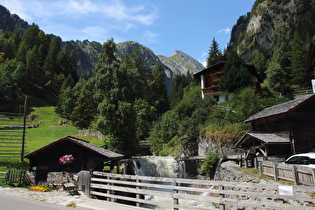 Blick über den Dorferbach ins Hinterbichler Dorfertal