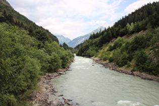 die Isel bei Feld, Blick flussaufwärts …