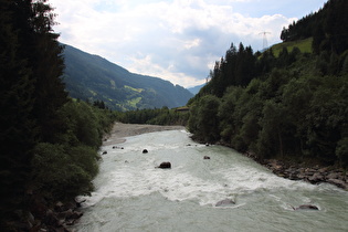 … und Blick flussabwärts