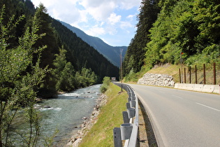 die Schwarzach bei Hopfgarten, Blick flussaufwärts