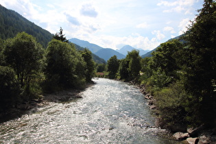 die Schwarzach bei St. Jakob, Blick flussaufwärts …