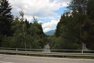 … Blick flussaufwärts …