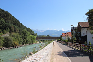 … und Blick flussaufwärts