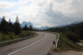 Blick auf Piccolo Lagazuoi Passo di Valparola und Settsass