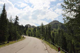 Blick Richtung Wasserscheide am Passo di Valparola