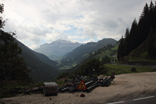 Regen zwischen Pieve und Brenta, Blick ins Fodom und auf die Gruppo del Sella