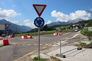 unteres Ende des Ostrampe des Passo di Costalungo in Vigo di Fassa