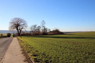 Gehrden, Große Bergstraße; Blick zum Deister und den Rehburger Bergen