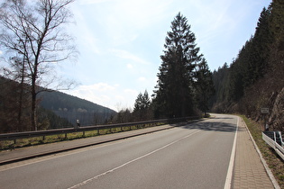 Blick zur Hauptstaumauer der Okertalsperre