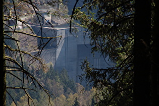 Zoom auf die Hauptstaumauer