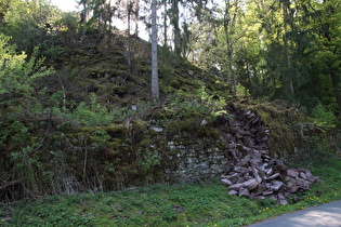 Schaden an einer Stützmauer