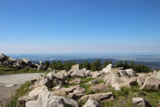 nördlich unterhalb des Gipfels, Blick nach Norden