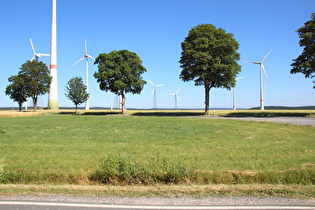 … und Blick nach Südosten zum Eggehauptkamm