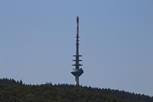 Zoom auf den Fernmeldeturm Willebadessen