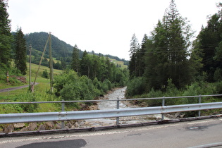 … und Blick flussabwärts