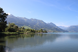 … Blick nach Südosten auf Sachseln und die Westflanke der Urner Alpen …