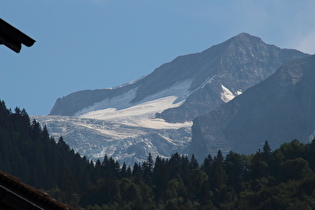 Zoom auf das Rosenhorn mit dem Rosenlauigletscher