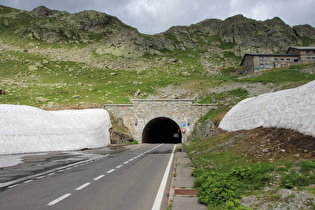 Blick zum Westportal des Scheiteltunnels, dem oberen Ende der Ostrampe …