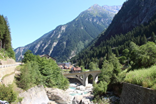 … und Blick flussabwärts