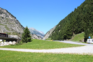 … und Blick in die Schöllenenschlucht