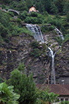 Zoom auf den untersten Wasserfall