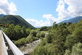 die Melezzo orientale zwischen Re und Malesco, Blick flussaufwärts, …