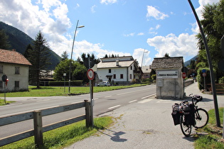 Santa Maria Maggiore, östlicher Ortseingang, Blick in den Ort