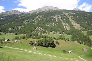 wenig weiter, Blick über das Chastelberg auf Glatthorn und Chellihorn