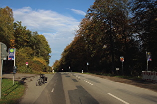 Nienstedter Pass, Passhöhe, Blick nach Nordosten …