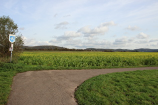 Kreisgrenze zwischen Hameln-Pyrmont und Holzminden, Blick nach Holzminden …