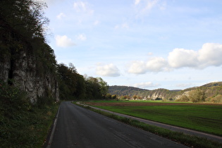 … und Blick auf Dölme und die Weserklippen bei Steinmühle