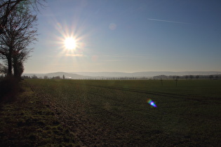 Südrand von Northen, Blick zum Gehrdener Berg, dahinter der Deister …