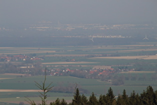 Zoom auf Evestorf, dahinter Arnum und Laatzen