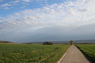 zwischen Redderse und Ditterke, Blick nach Süden zum Deister, …