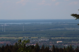 Zoom über Barsinghausen auf das Steinhuder Meer