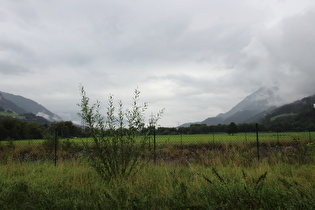 Westrand von Jenbach im Inntal, Blick nach Westen …