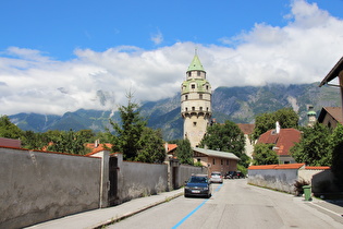 Blick auf die Burg Hasegg in Hall in Tirol